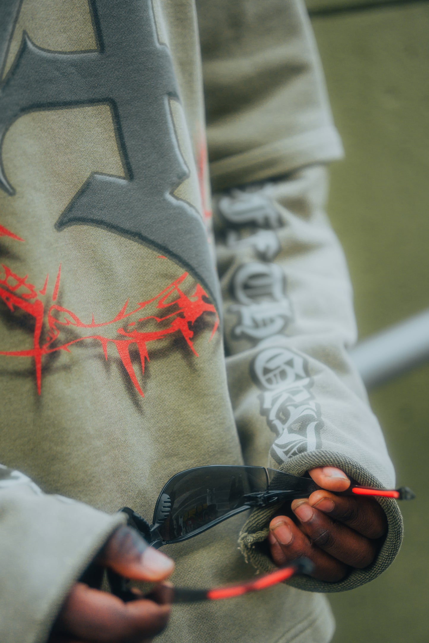 "NOT 4 EVERYONE" LONGSLEEVE